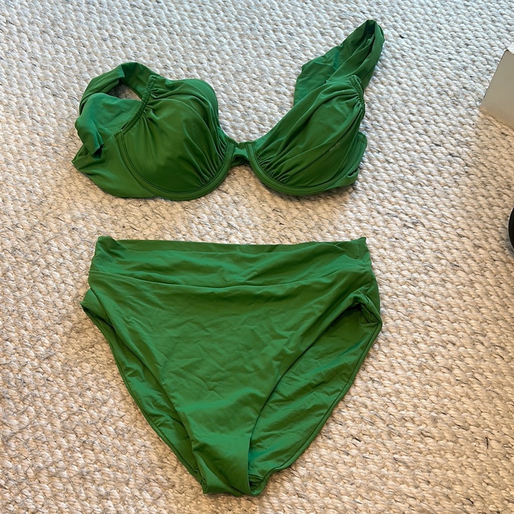 Green Bikini Set